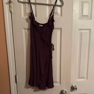 Hollister Wilfred Purple Ruffle Wrap‎ Dress size XS